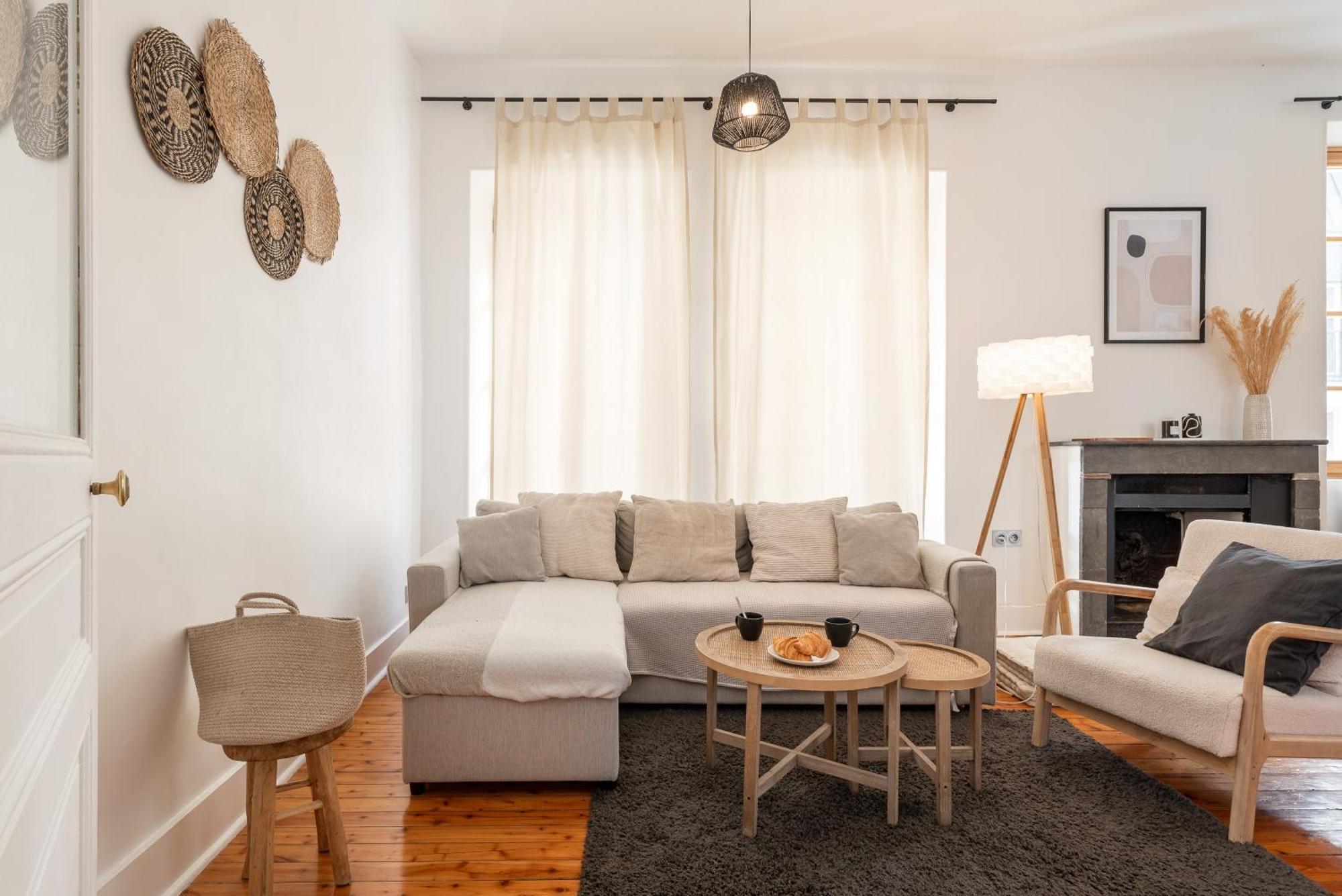 Appartement Spacieux Et Chaleureux Coeur De Ville Chambéry Dış mekan fotoğraf